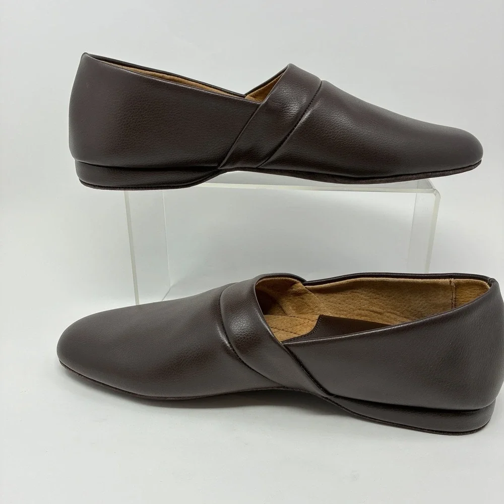 The Vermont Country Store Slippers Mens Size 12W Brown Leather Slip On House
